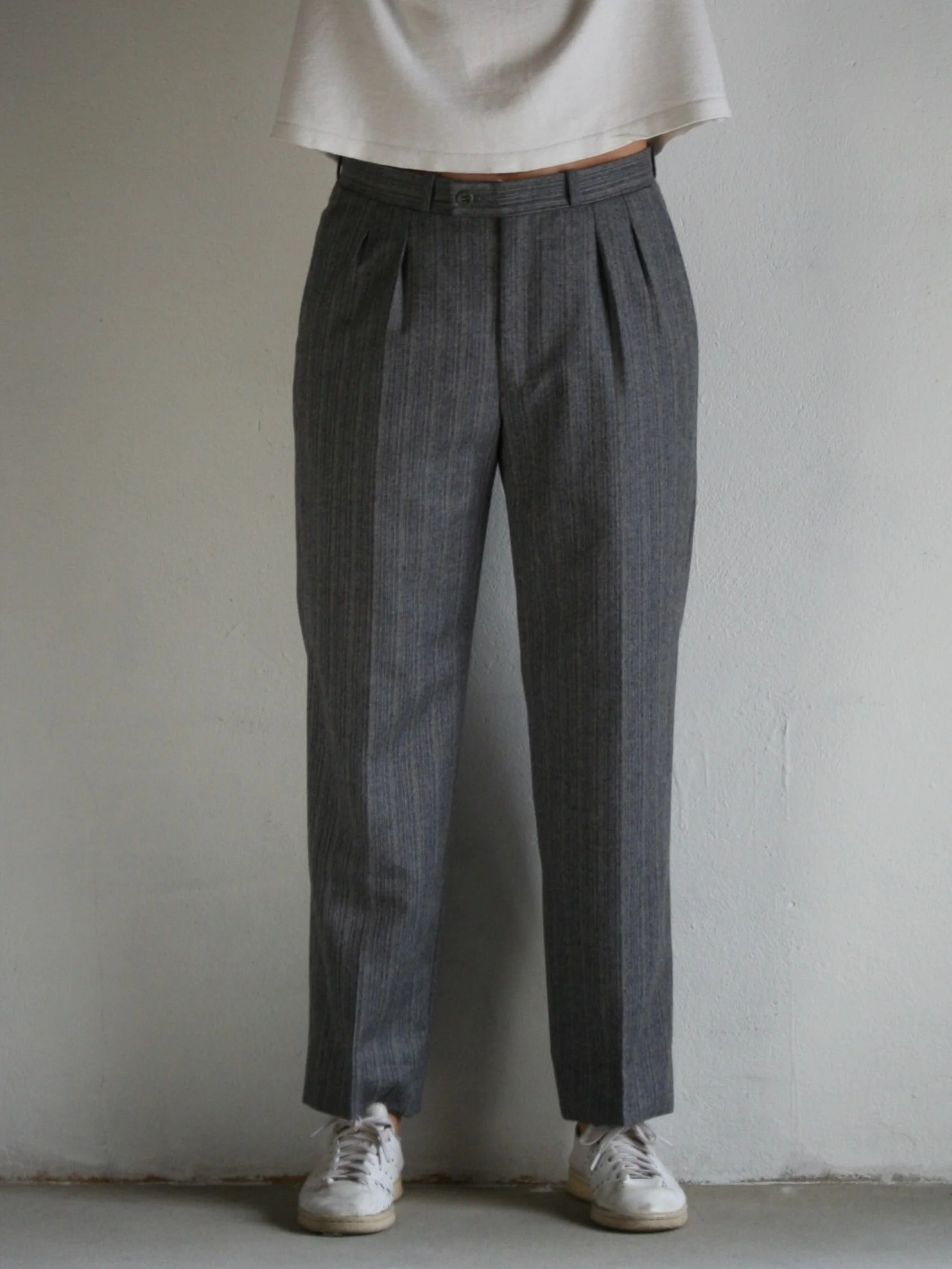 Vintage Striped Gray Wool Pleated Trousers — VETER VINTAGE